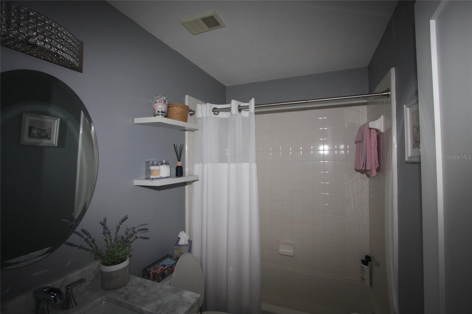 COACH HOMES AT ERROL PH 01 - Residential