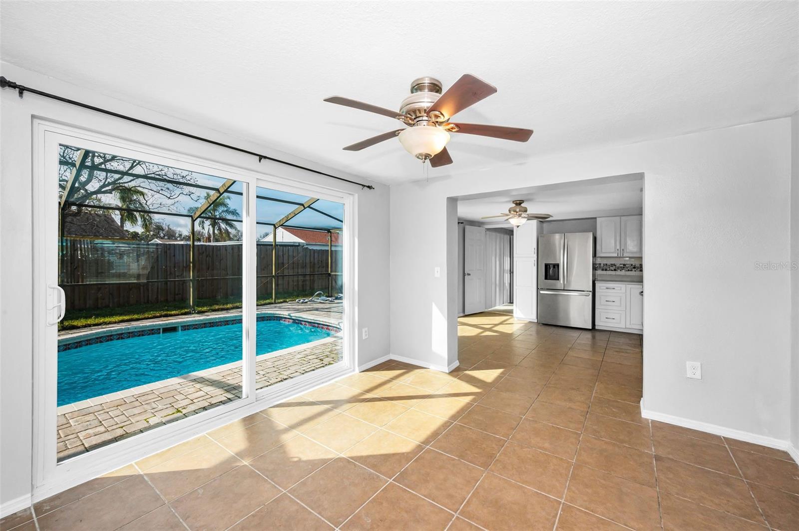 BEACON SQUARE - Residential