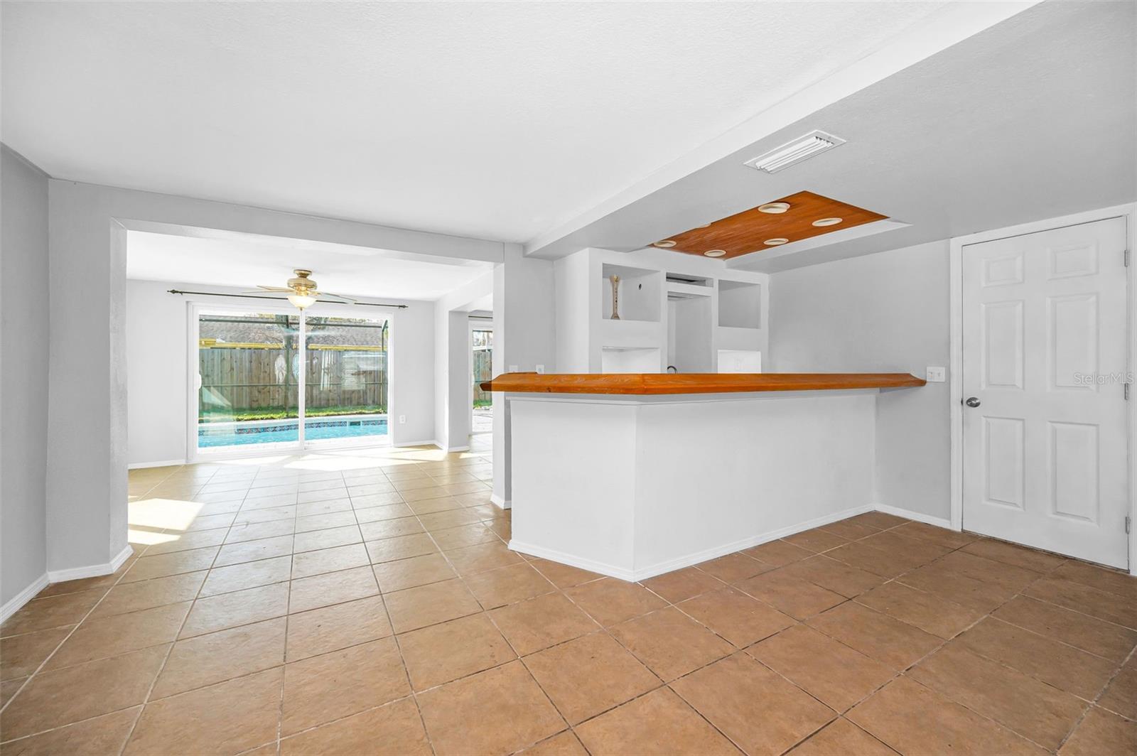 BEACON SQUARE - Residential