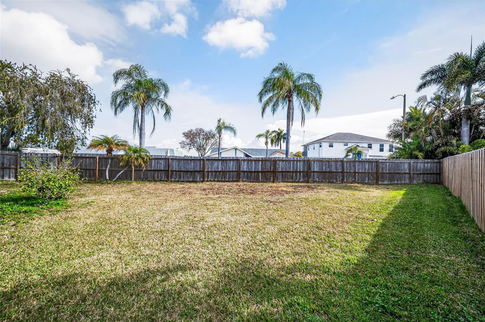 BEACON SQUARE - Residential