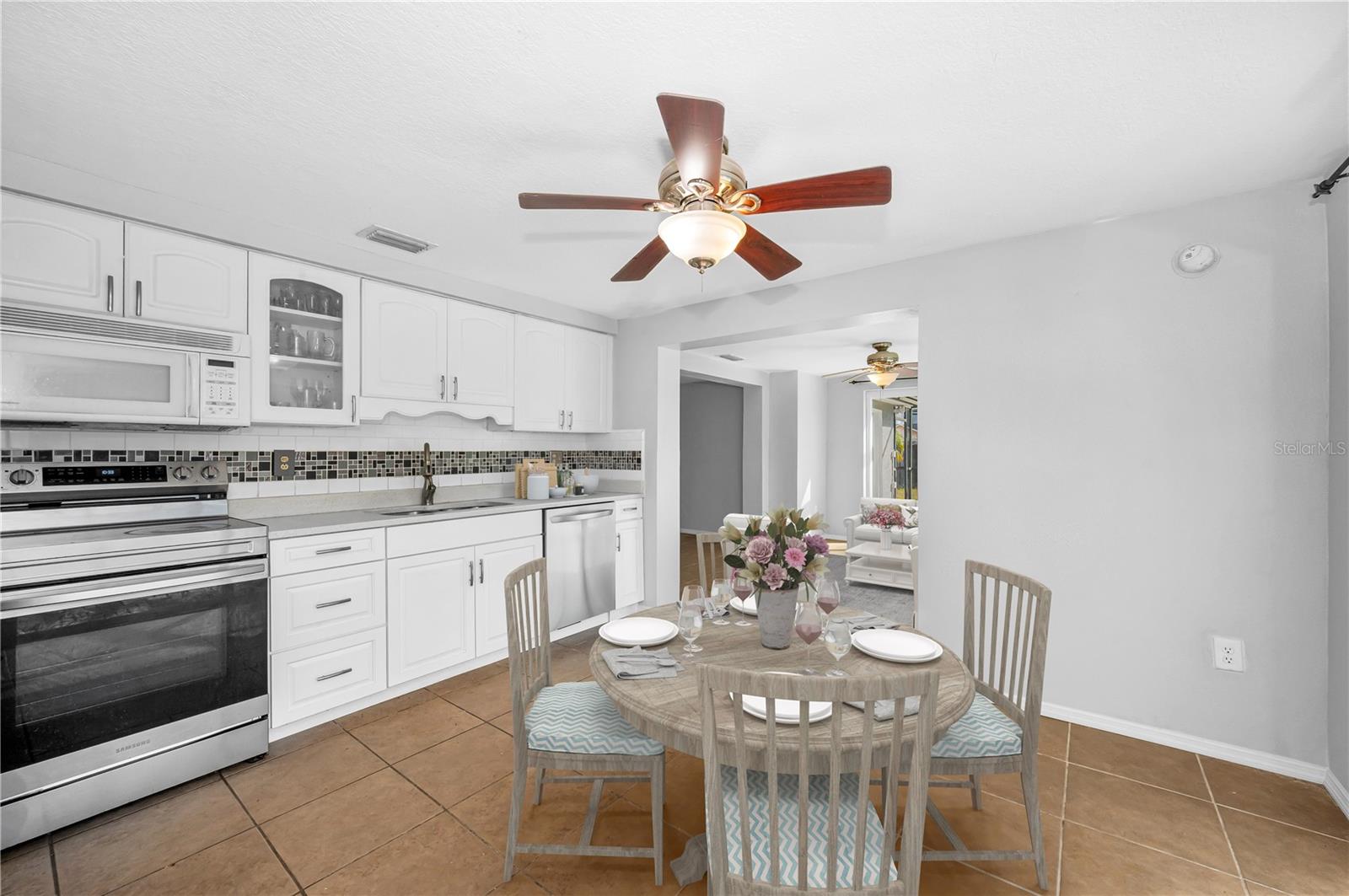 BEACON SQUARE - Residential