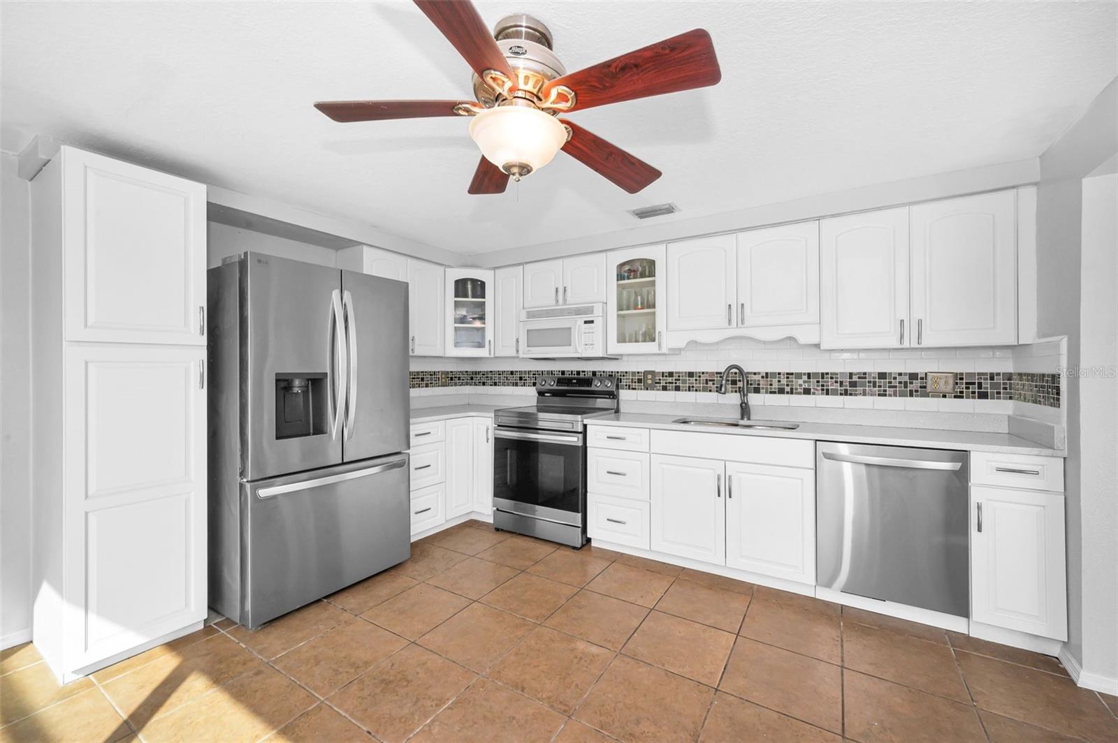 BEACON SQUARE - Residential