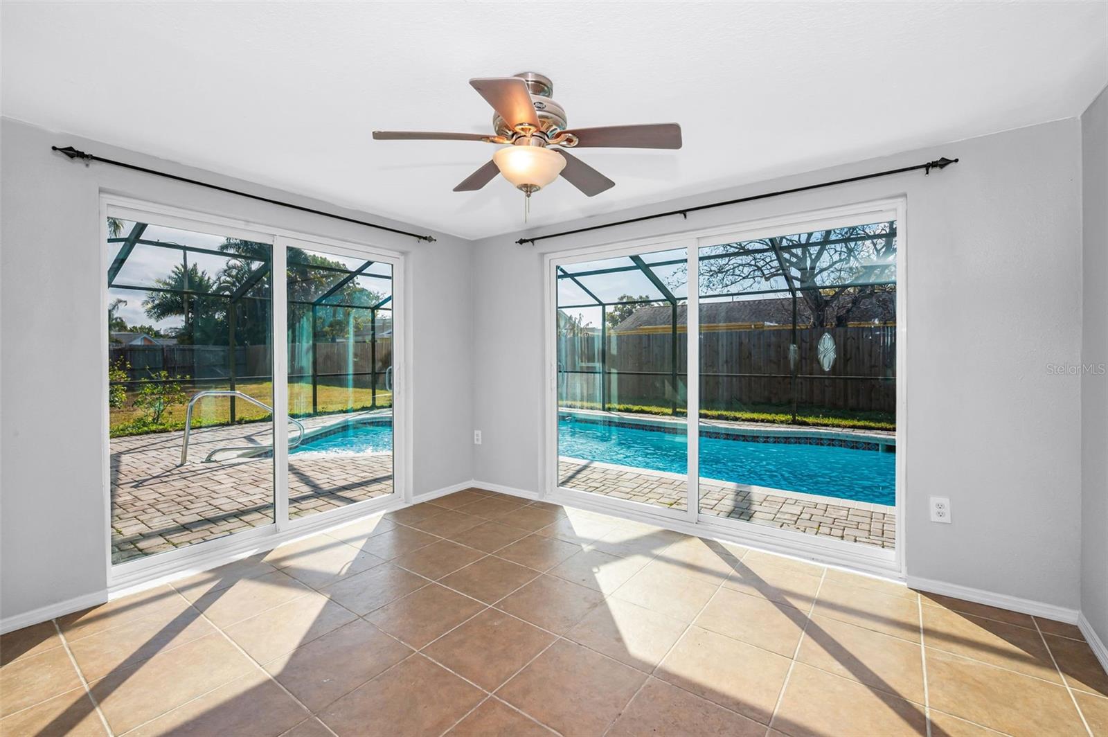 BEACON SQUARE - Residential