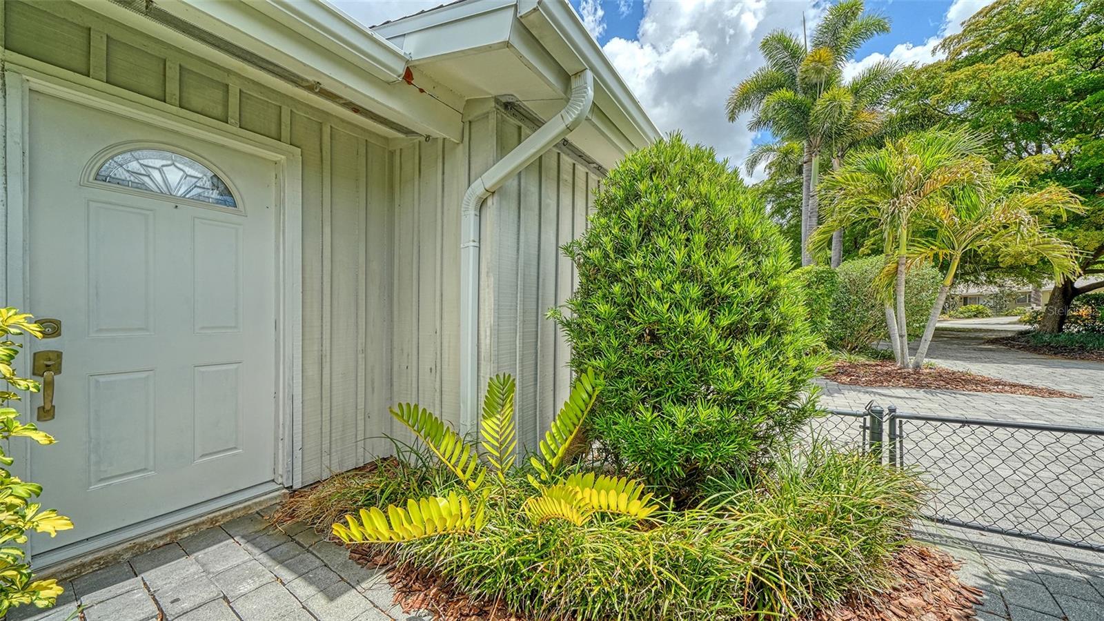 SOUTH GATE - Residential