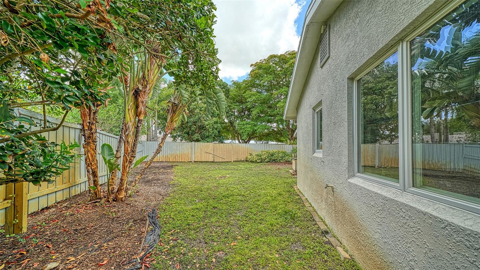 SOUTH GATE - Residential