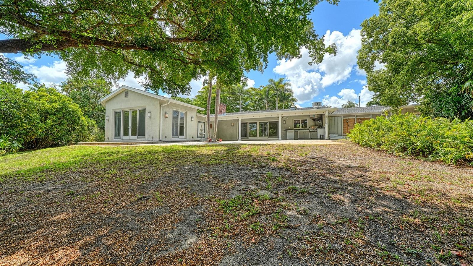 SOUTH GATE - Residential