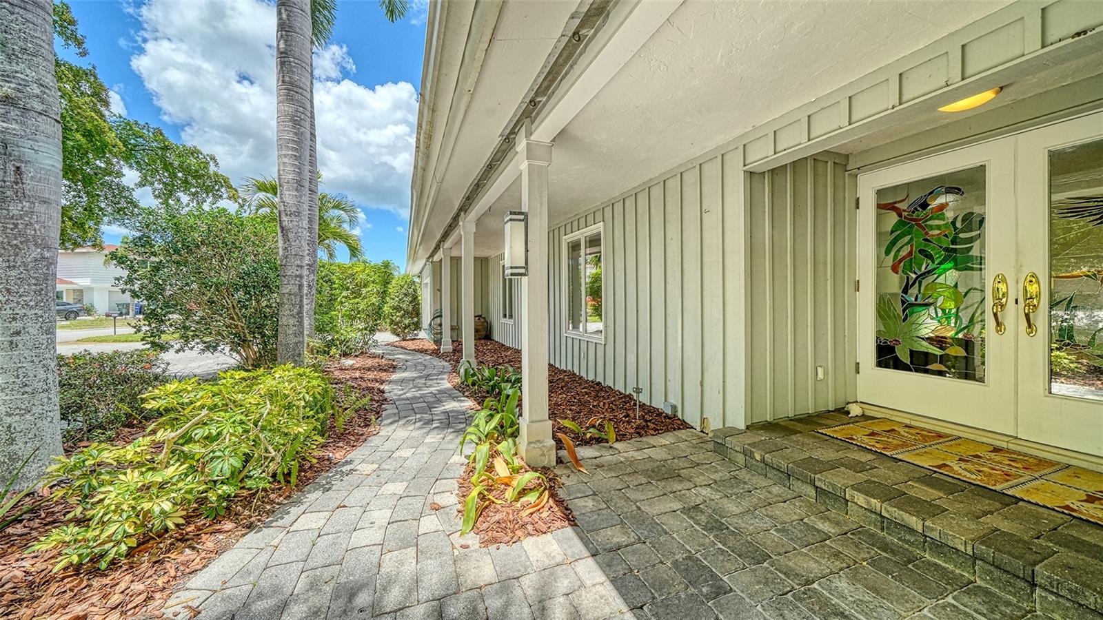 SOUTH GATE - Residential