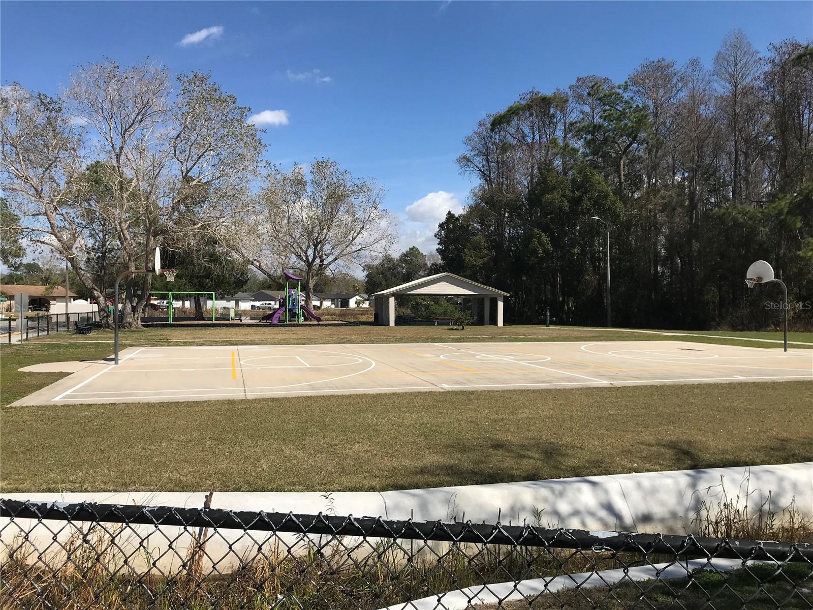 CARROLLWOOD MEADOWS UN II SEC - Residential