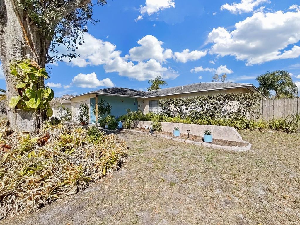 Photo of 5205 Ripple Creek Drive, Tampa, FL 33625 (MLS # TB8478715)