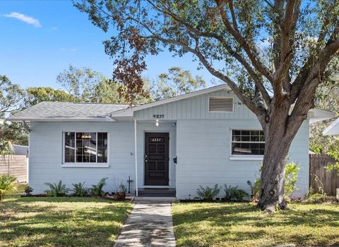 4237 DR MARTIN LUTHER KING JR STREET N ST PETERSBURG FL 33703