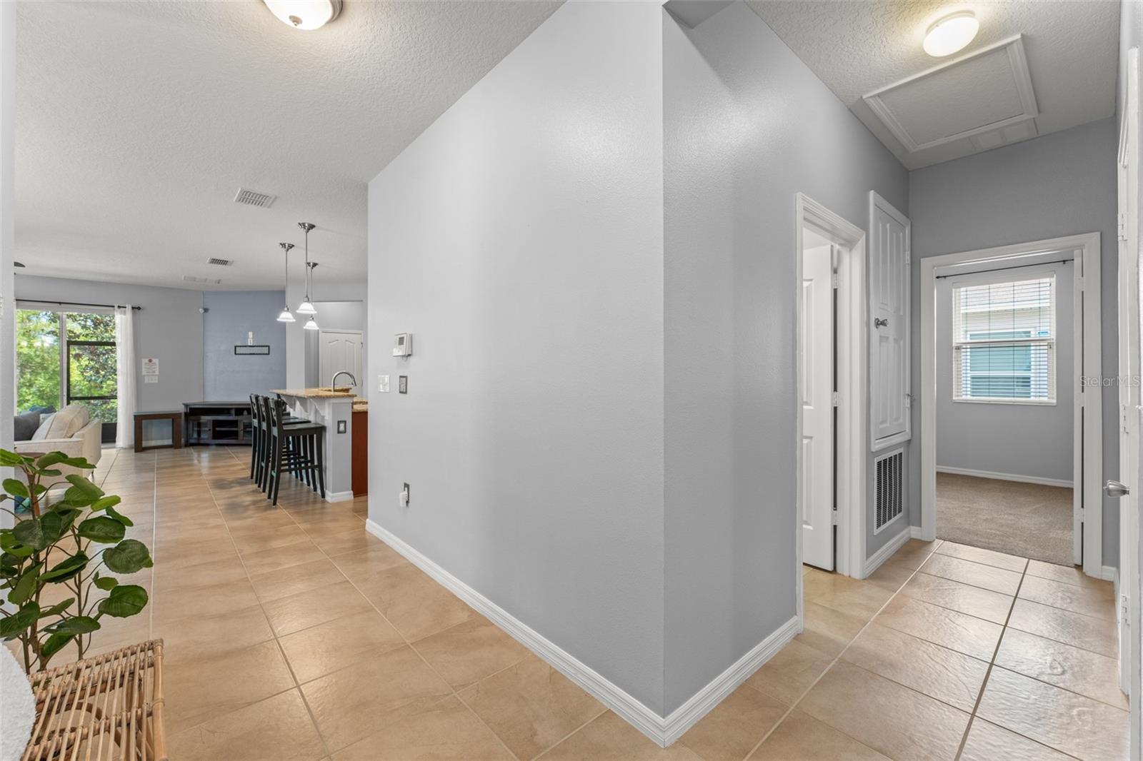 5105 PIAZZA LOOP