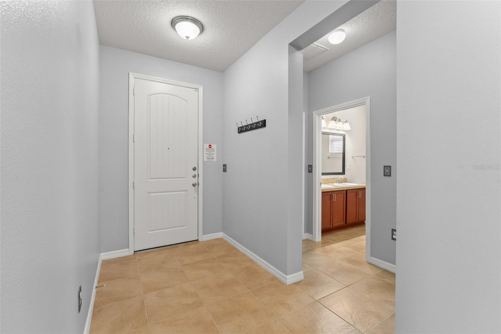 5105 PIAZZA LOOP