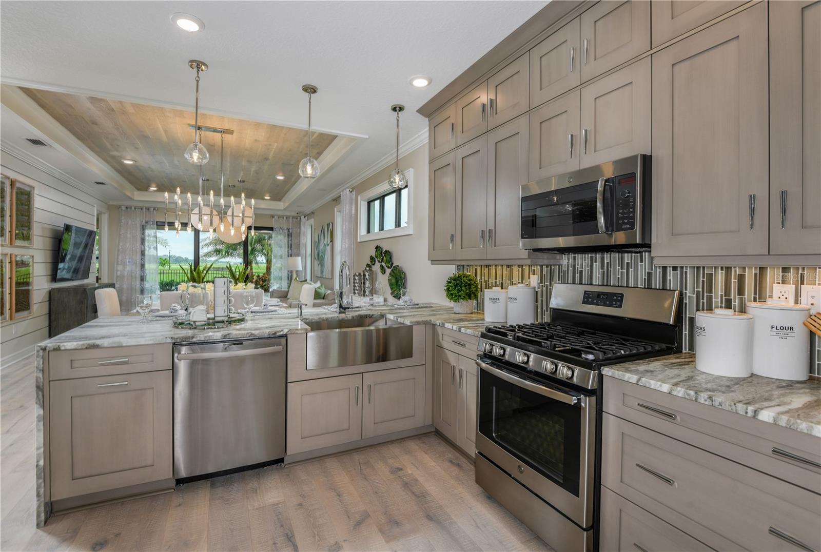 CRESSWIND LAKEWOOD RANCH - Residential