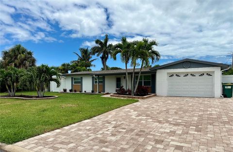 Single Family Residence in COCOA BEACH FL 673 BERMUDA ROAD.jpg