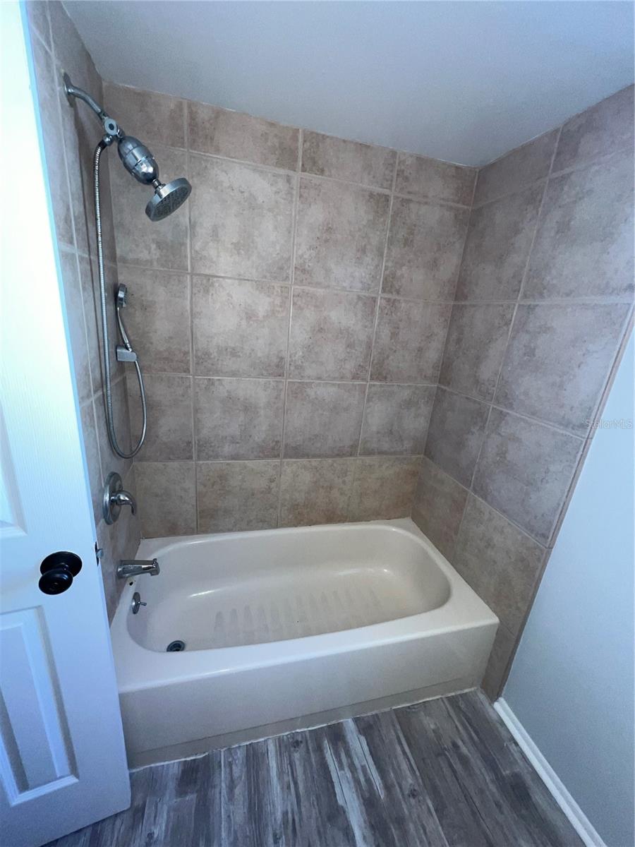 LORI ANNE ACRES - Residential Lease