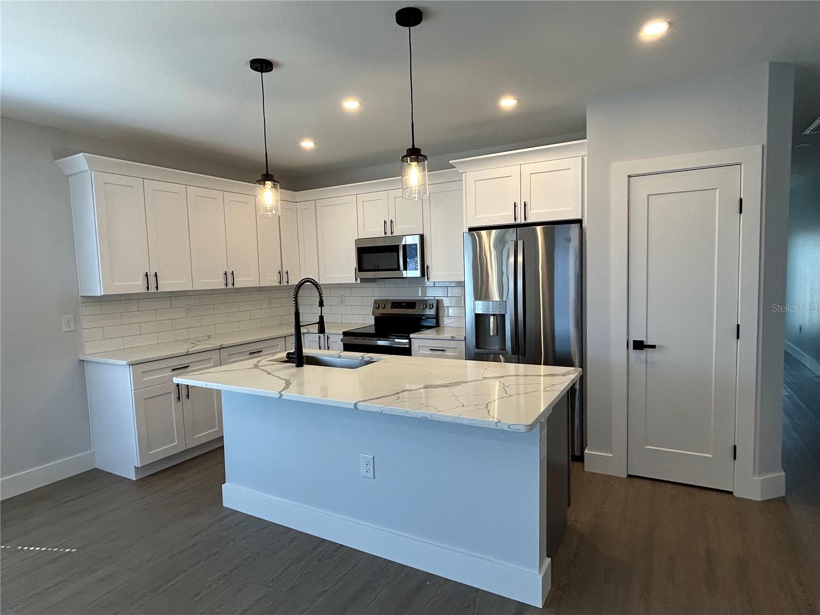 ROTONDA LAKES - Residential Lease