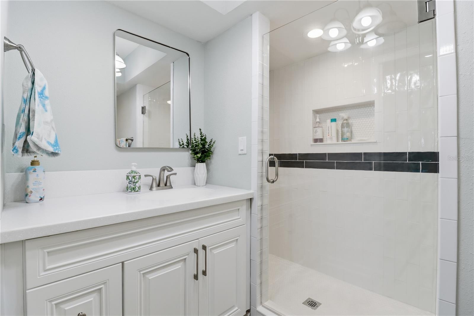 BAY VILLAS BLDG #1 & 2 - Residential