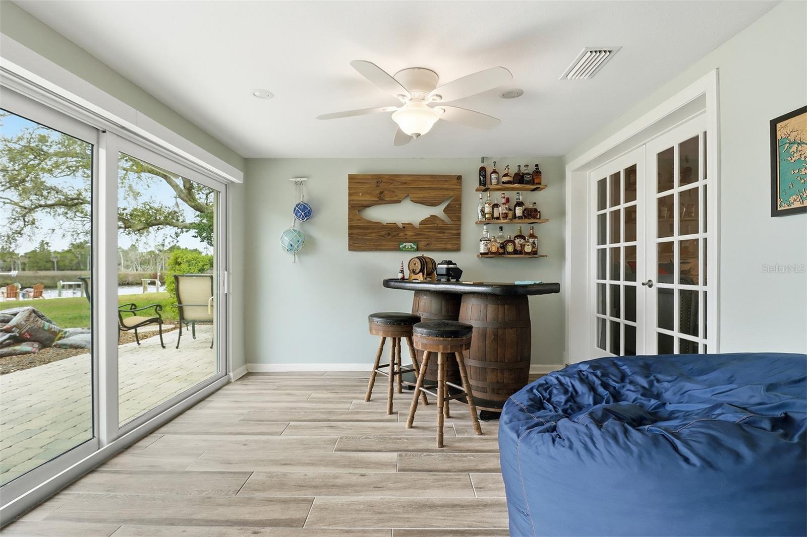 BAY VILLAS BLDG #1 & 2 - Residential