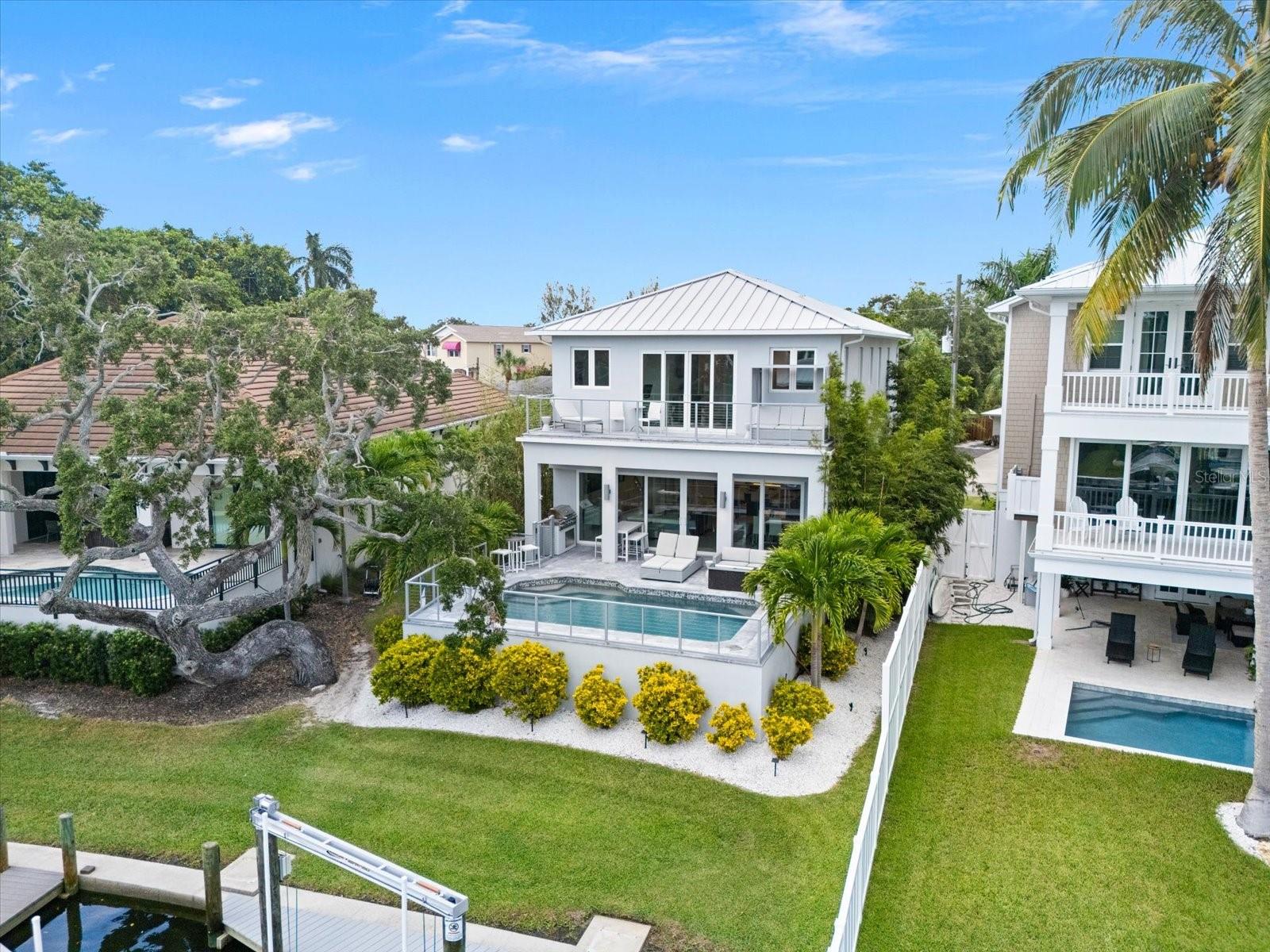 SIESTA BEACH - Residential