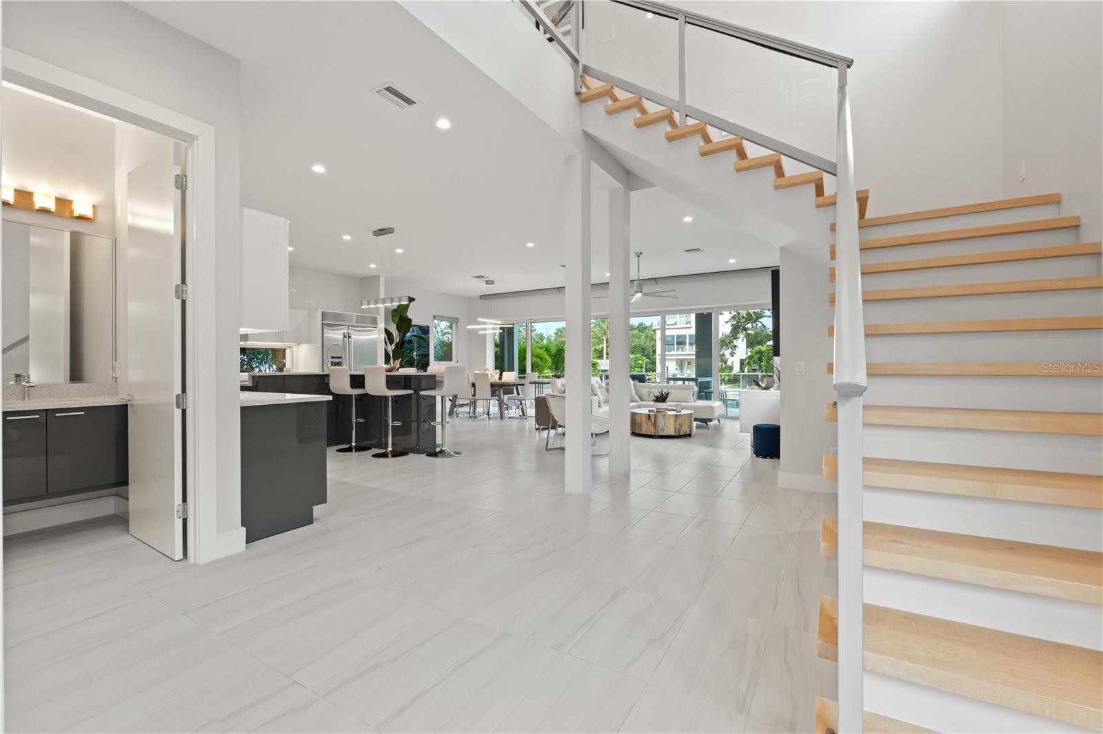 SIESTA BEACH - Residential