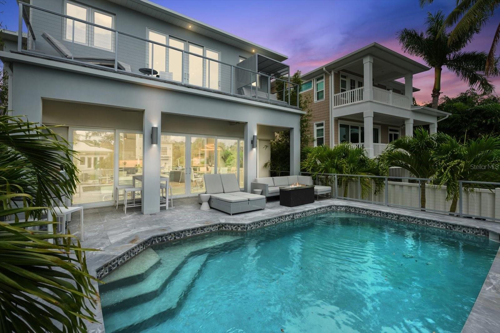 SIESTA BEACH - Residential