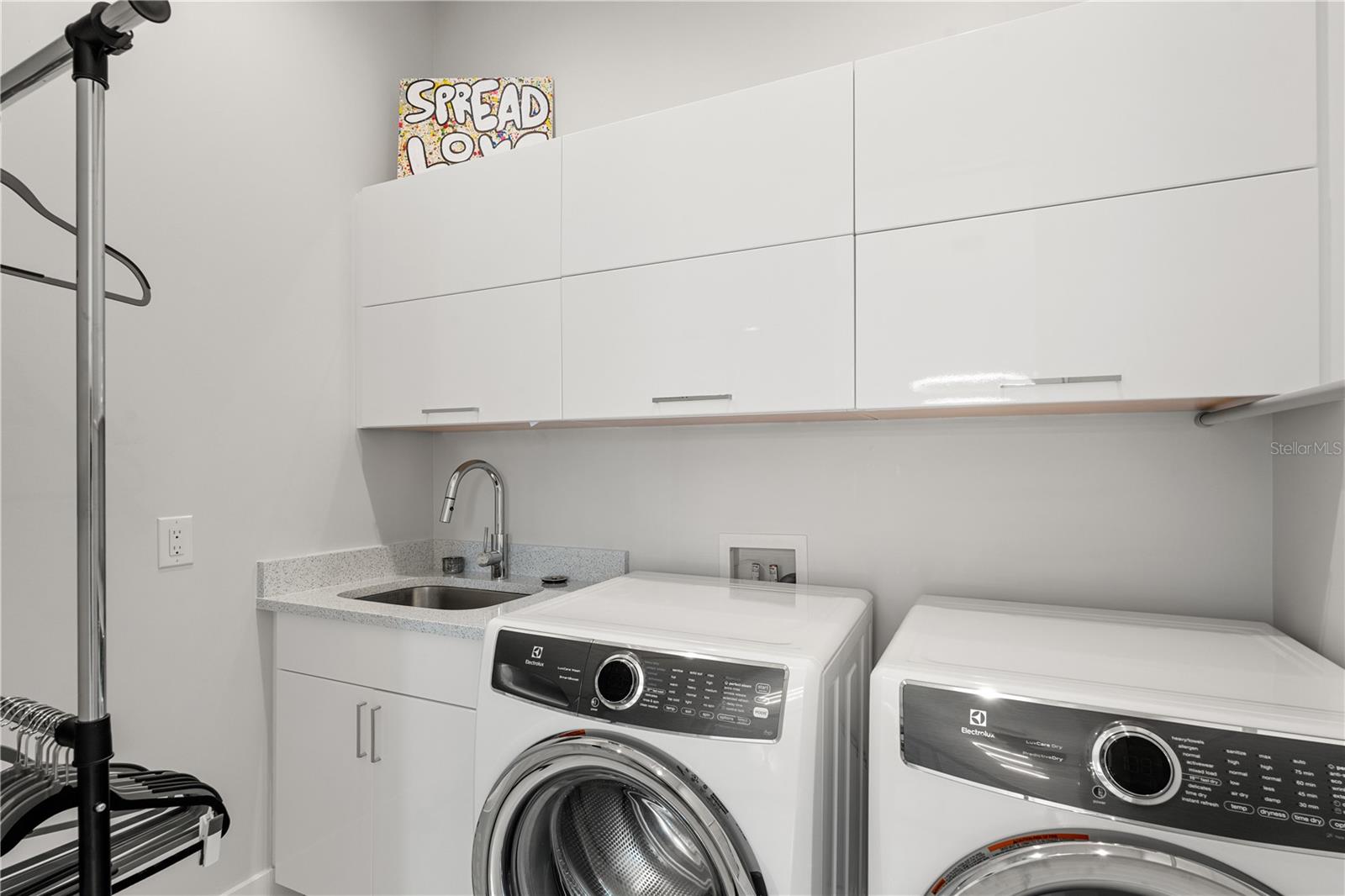 SIESTA BEACH - Residential