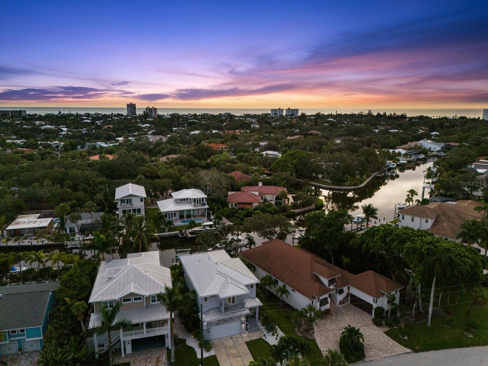 SIESTA BEACH - Residential