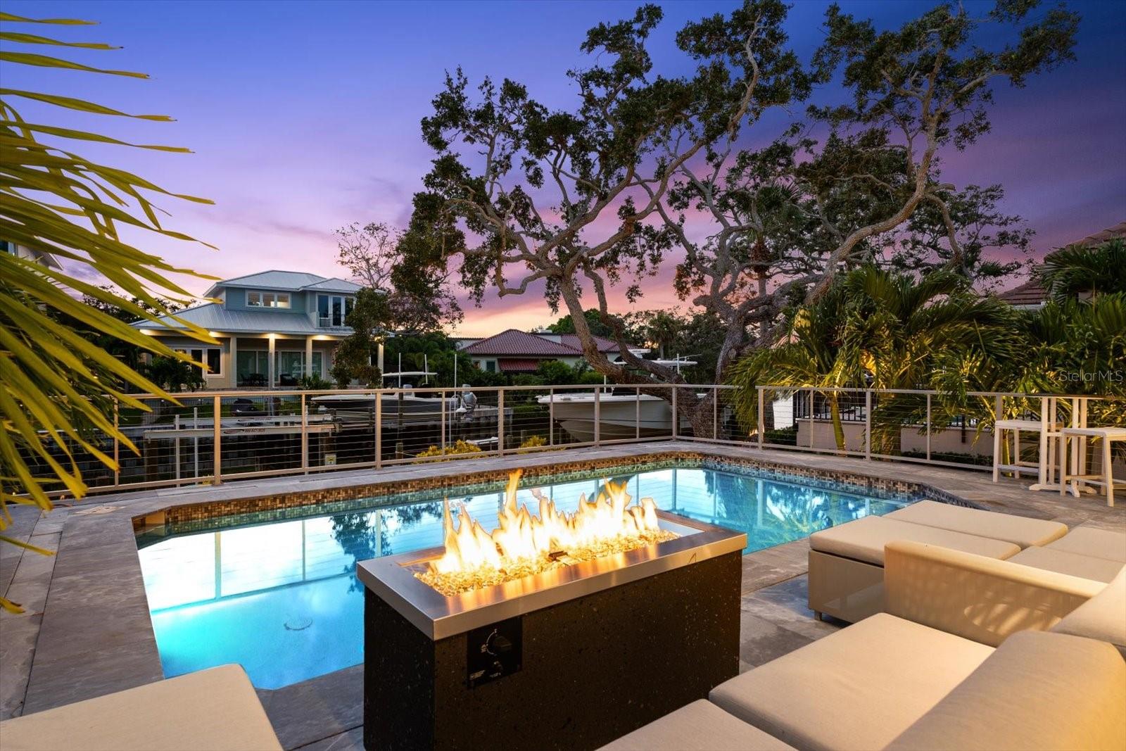 SIESTA BEACH - Residential