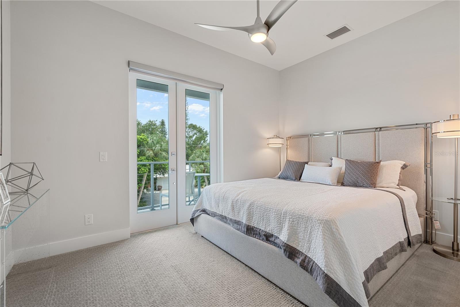 SIESTA BEACH - Residential