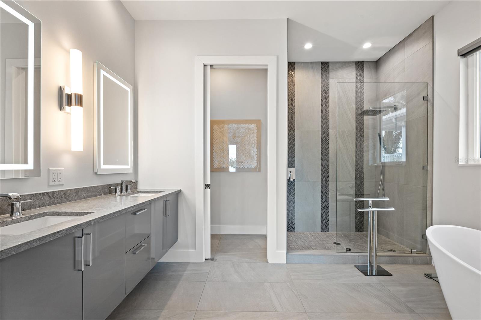 SIESTA BEACH - Residential