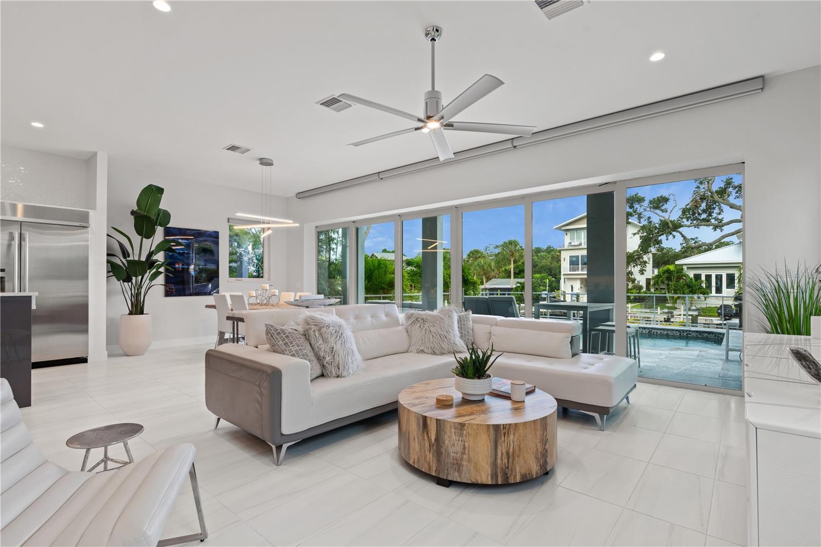 SIESTA BEACH - Residential