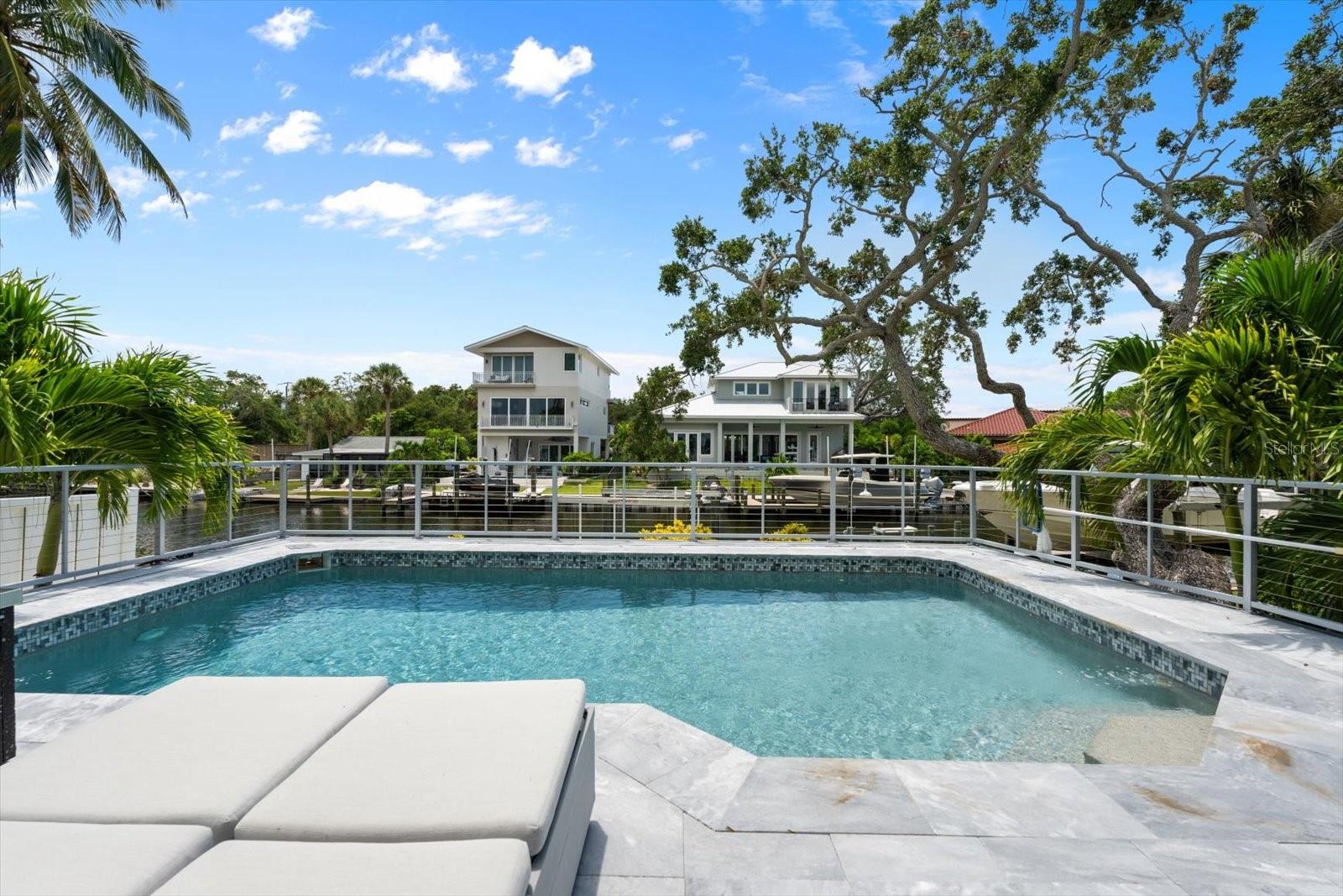 SIESTA BEACH - Residential