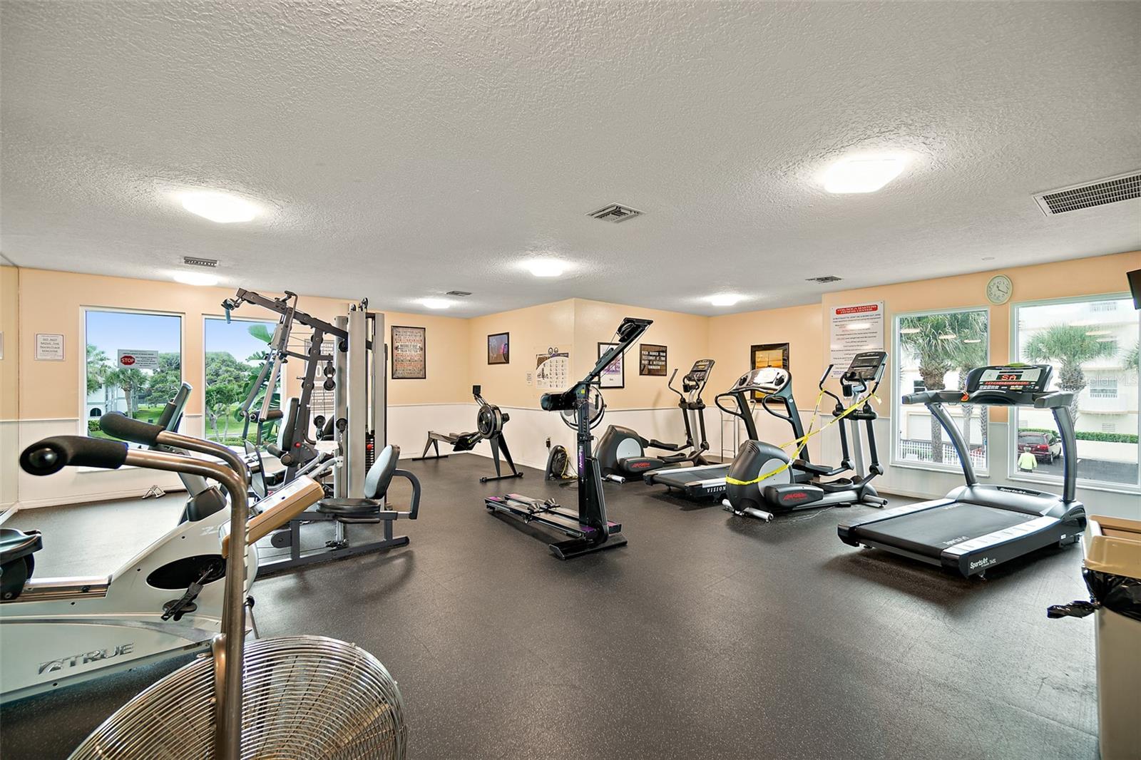 THE VILLAGES OF SEAPORT CONDO - Residential