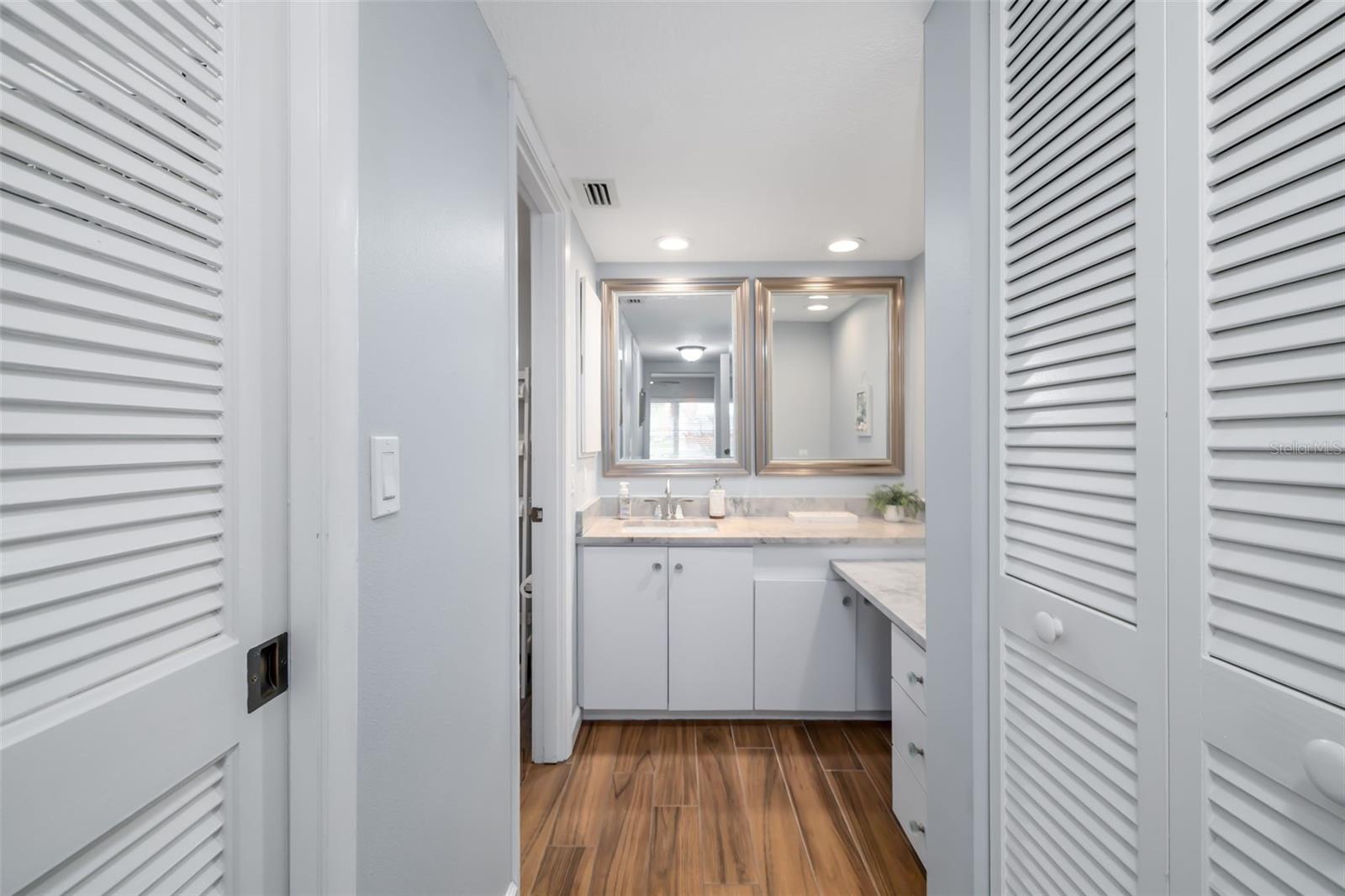 PALM-AIRE AT SARASOTA 10-D - Residential