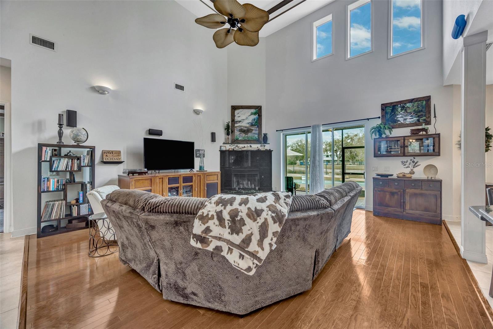 WELLINGTON M - Residential