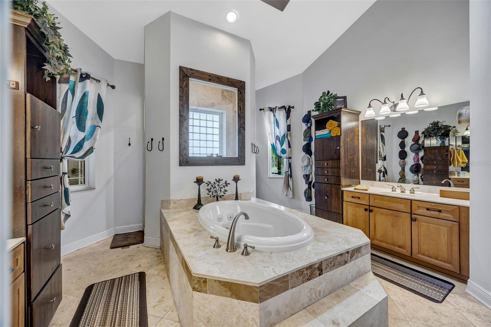 WELLINGTON M - Residential