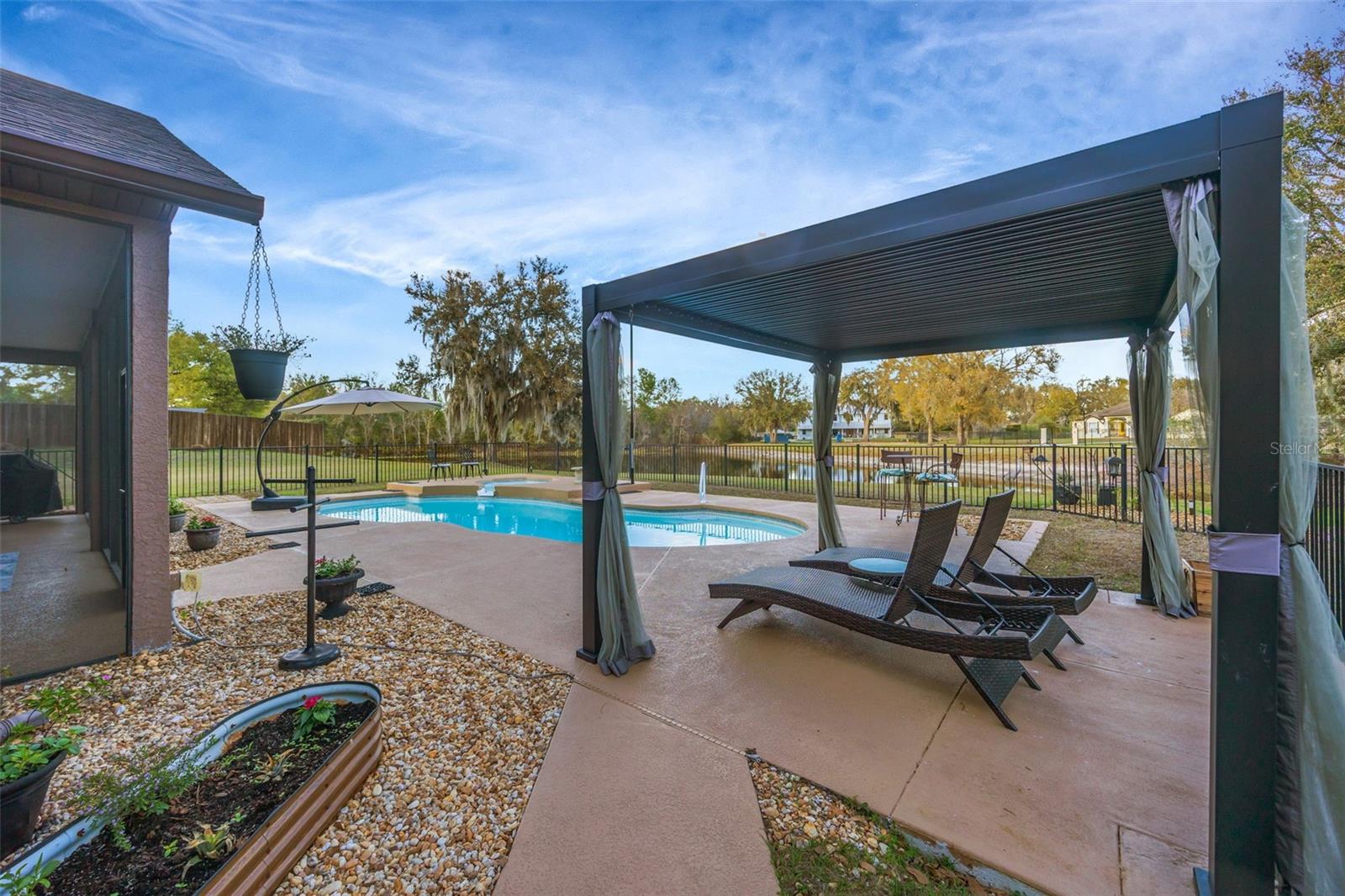 WELLINGTON M - Residential