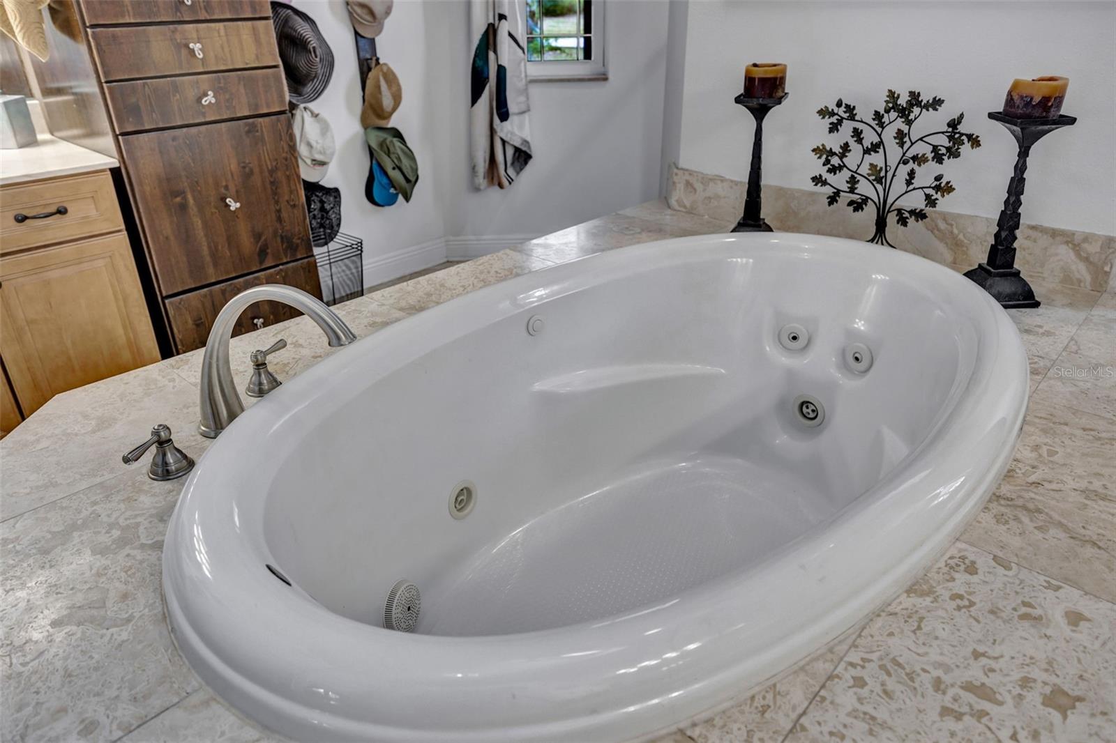 WELLINGTON M - Residential