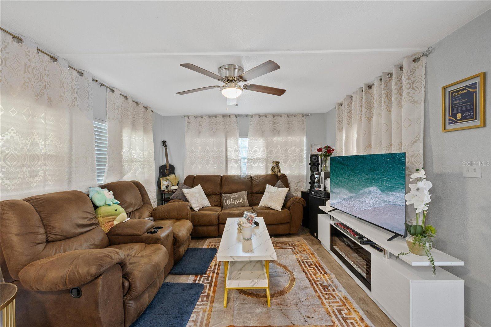 4115 MAYWOOD DRIVE