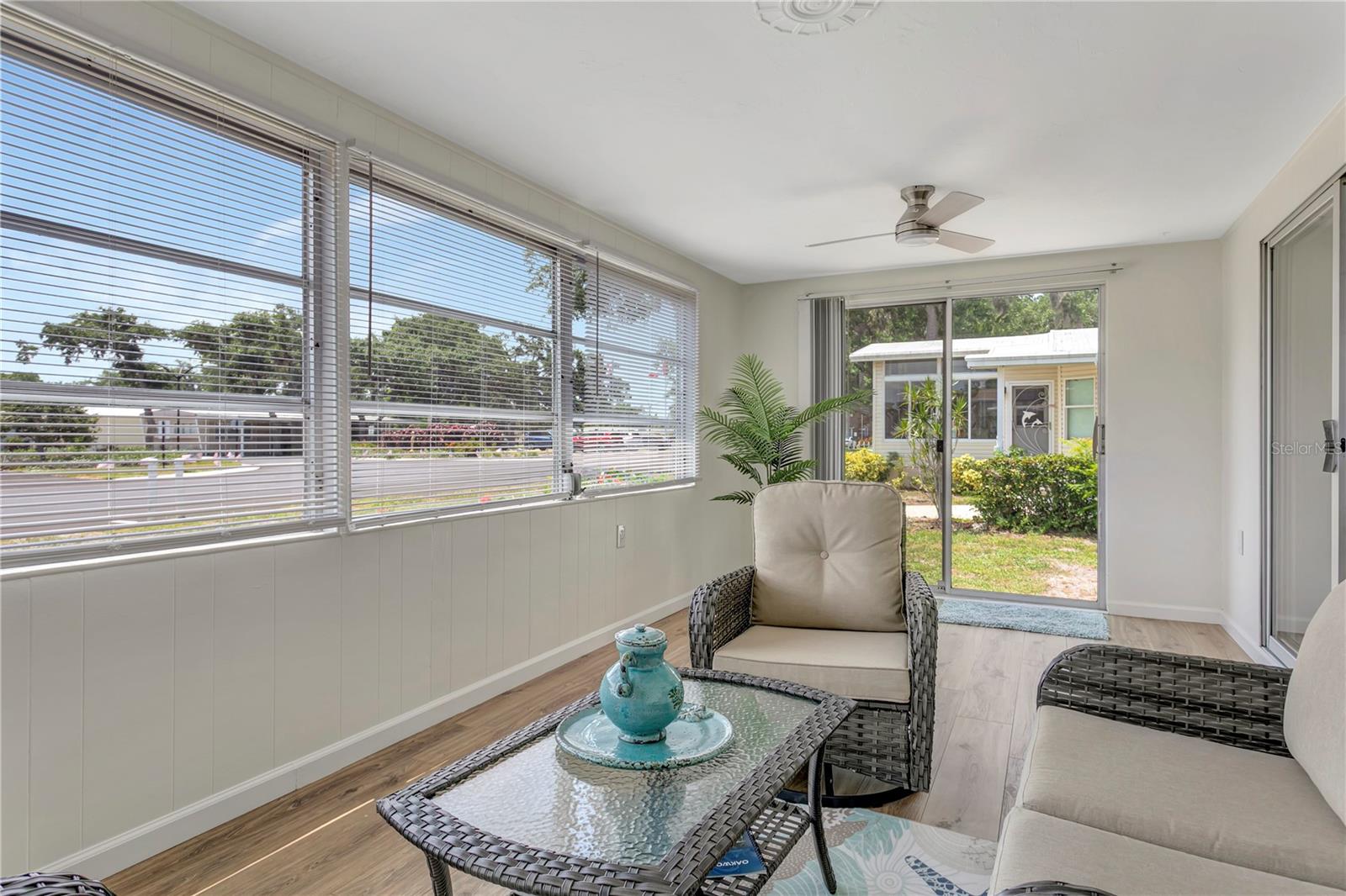 115 WHITE OAK WAY