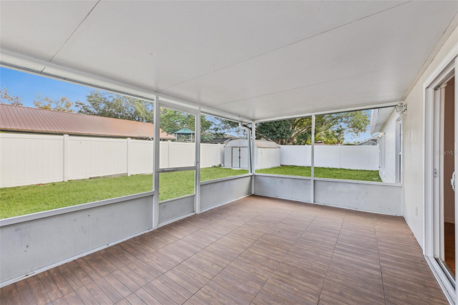 MILL RUN UNIT 05 - Residential Lease