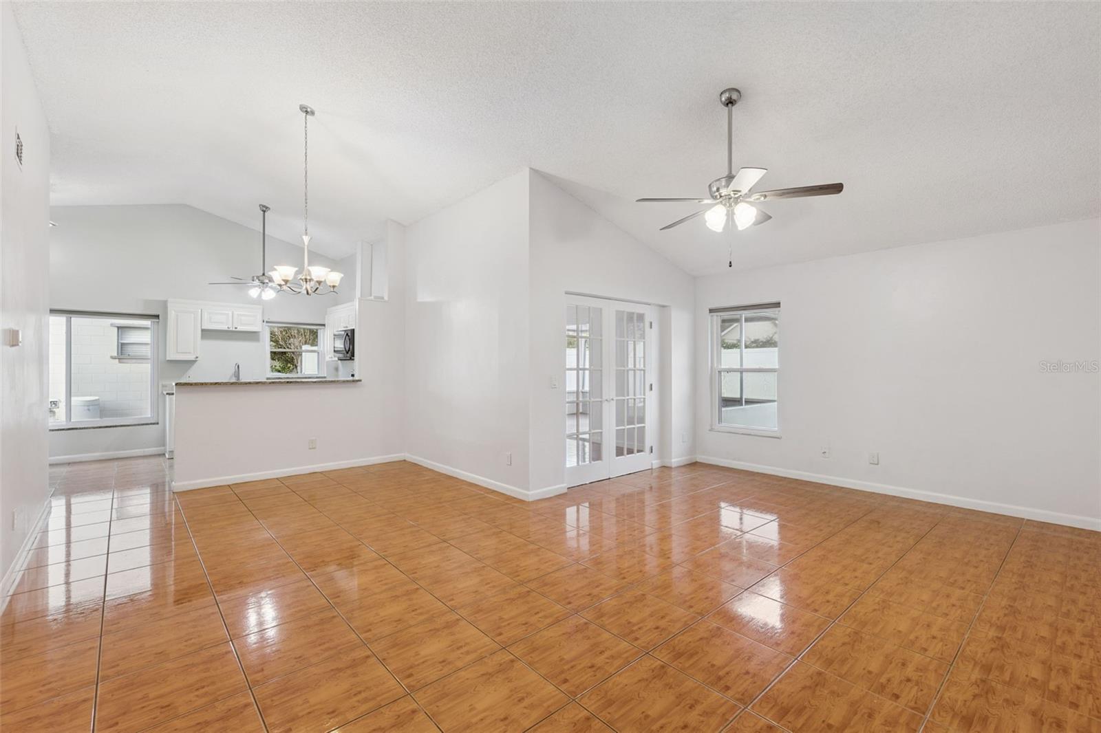 MILL RUN UNIT 05 - Residential Lease