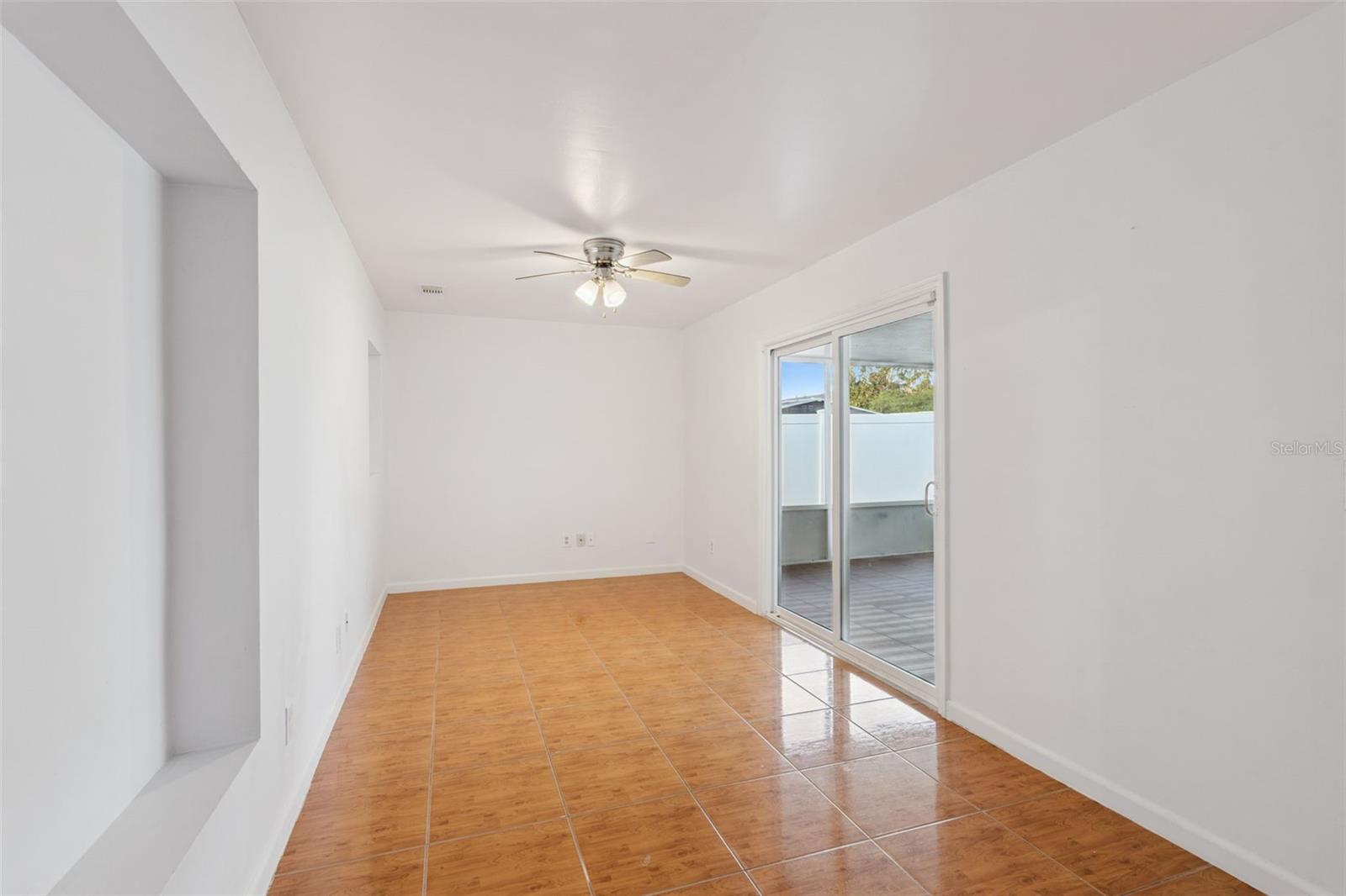 MILL RUN UNIT 05 - Residential Lease