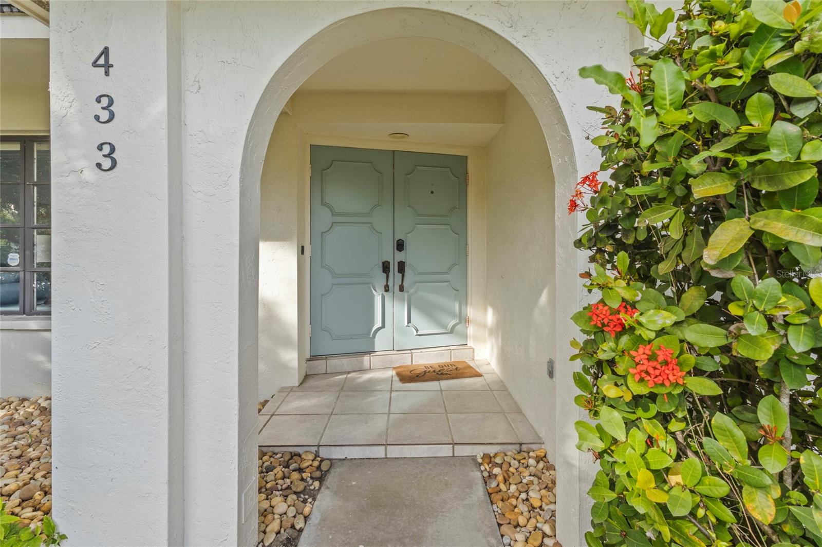 433 WHITFIELD AVENUE