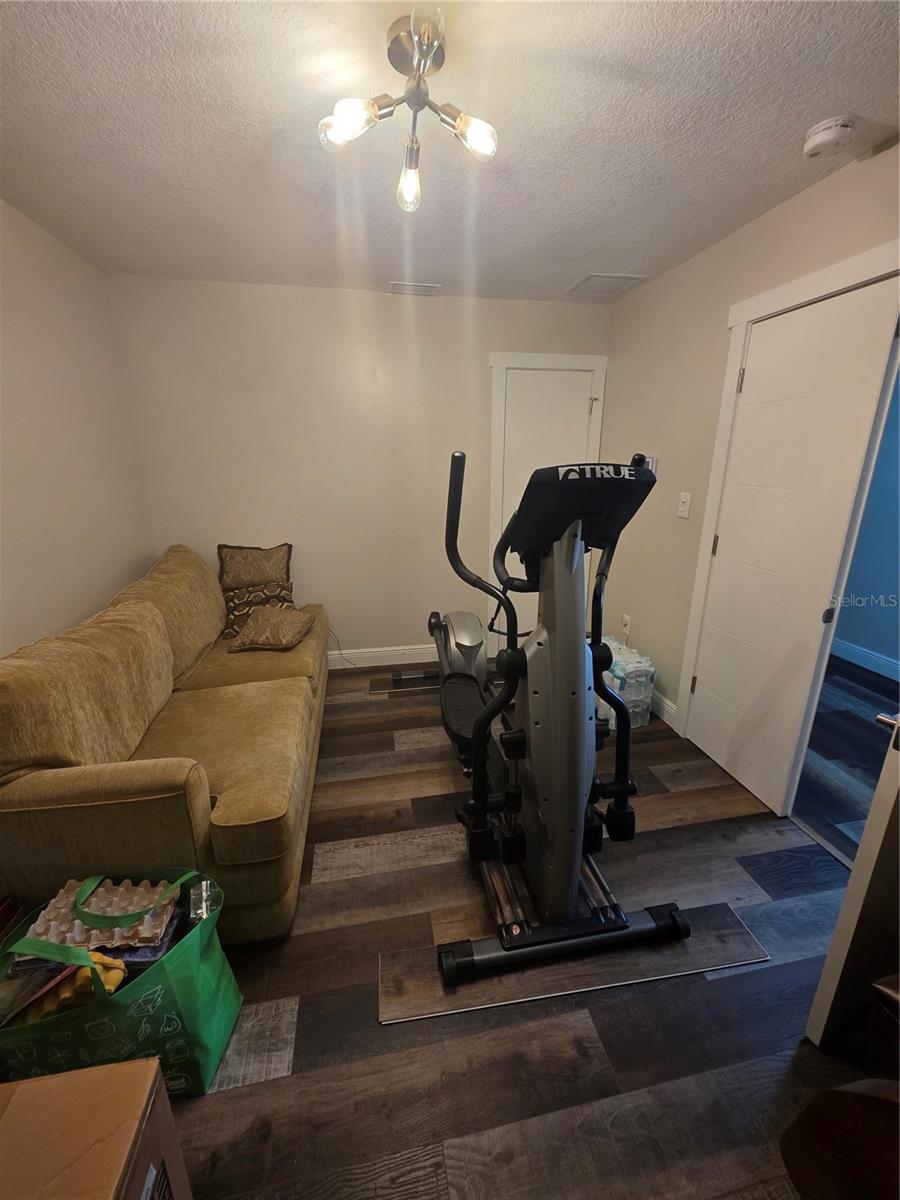 MEREDITH MANOR GENE GABLES SEC - Residential Lease