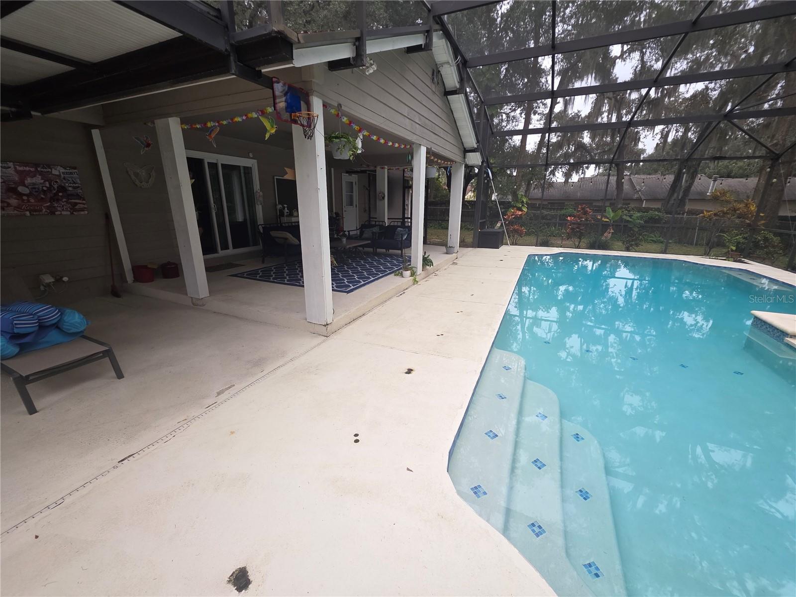 MEREDITH MANOR GENE GABLES SEC - Residential Lease