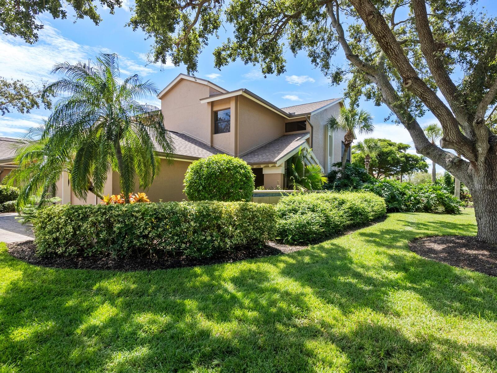 5268 HERON WAY 204