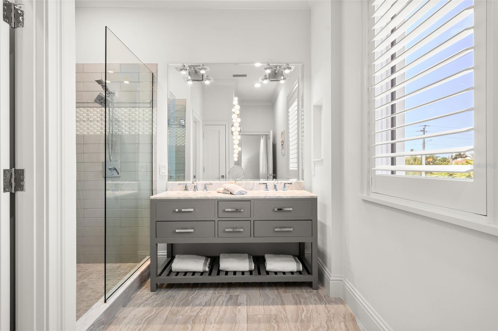 LIDO BEACH DIV B - Residential