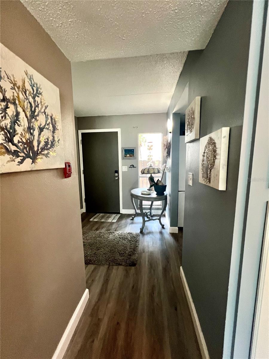 PRESIDENTIAL THE - Residential Lease