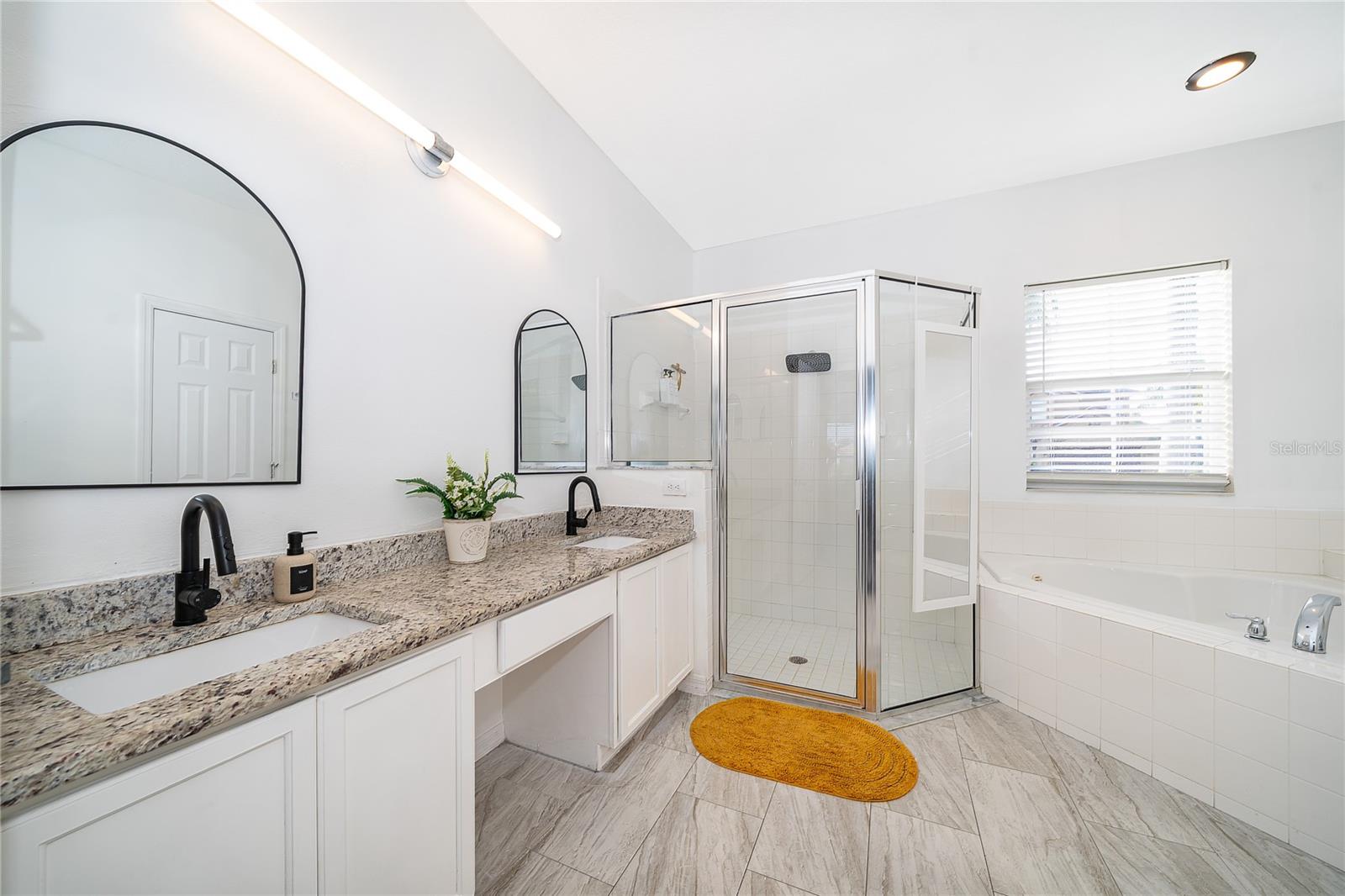 BELLALAGO PH 3M - Residential